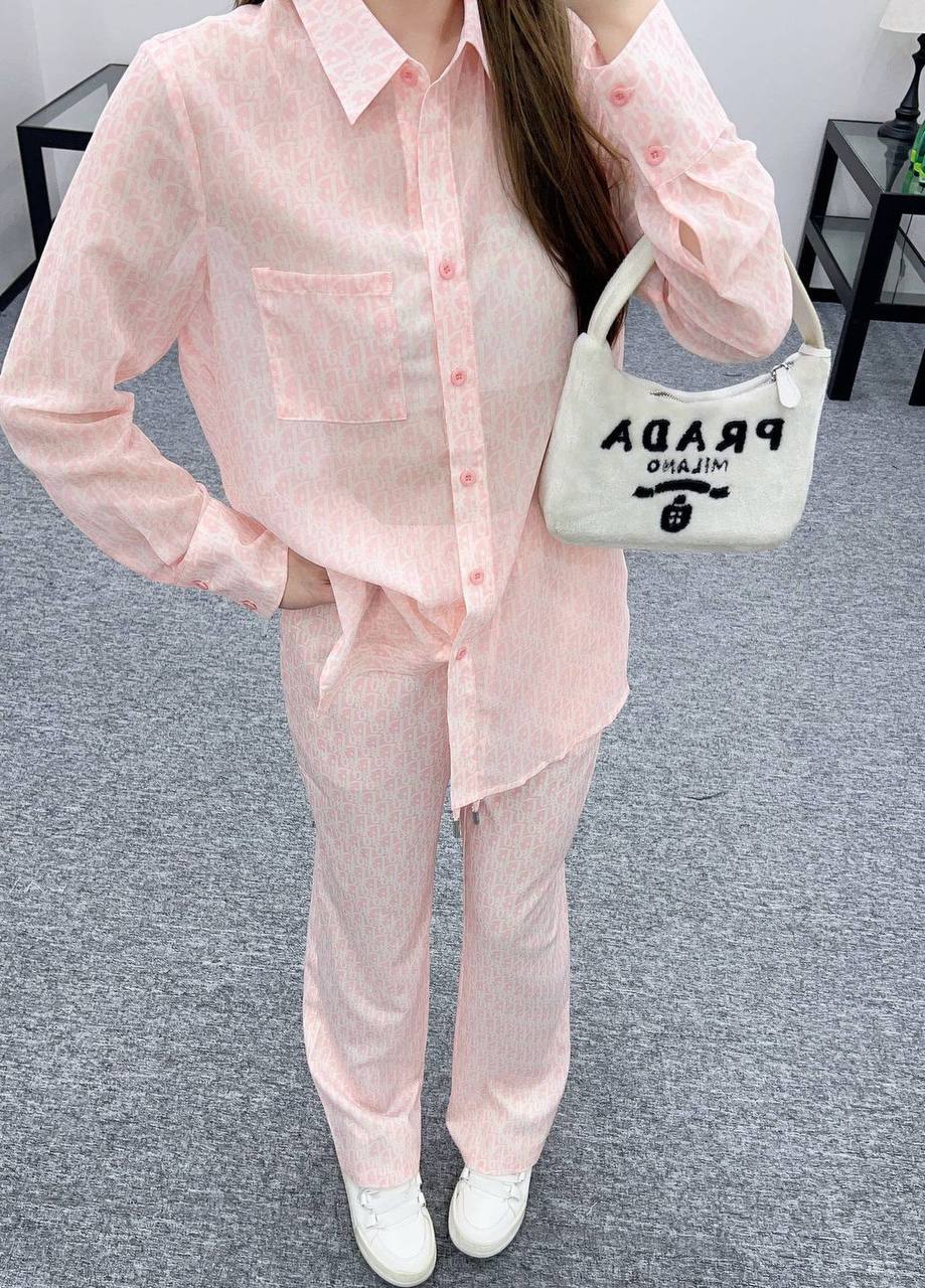 *New collections         
190 dhs✅
*good  quality  ✅
*Sizes:S M L * 
*AVAILABLE NOW*

Zain231
♥️♥️♥️