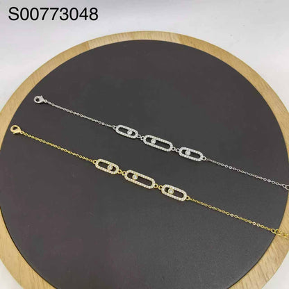 Bracelet 🌊*
Good quality 💯
With black boxes 🗃️ 
30 dhs🪙🌨️
With brand boxes 📦 
And paper bag 🛍️
35 dhs🪙🌨️

Zain216
♥️♥️♥️