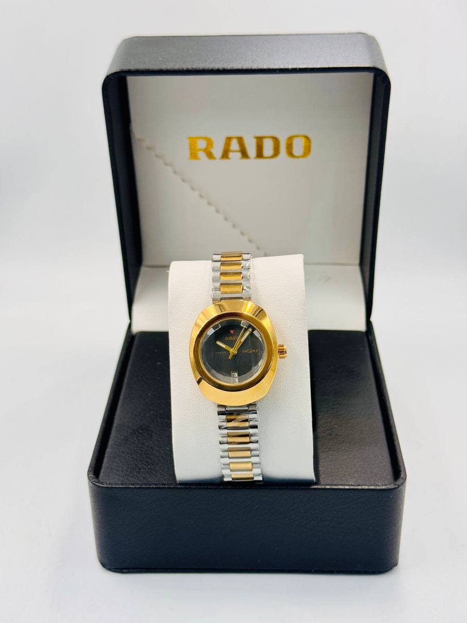 Rado  ladies 
offer price 
40 dhs💓

Zain08
♥️♥️♥️