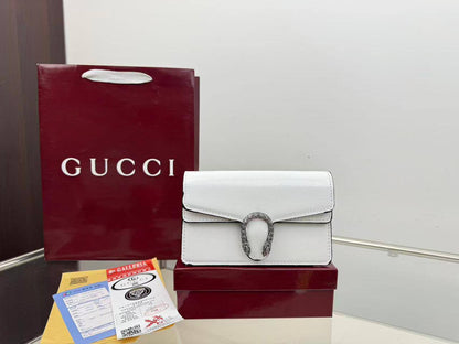 Gucci
Best quality
With box’s
🎁🎁🎁

90 dhs🪙🌨️

size 18 cm

Zain158
♥️♥️♥️