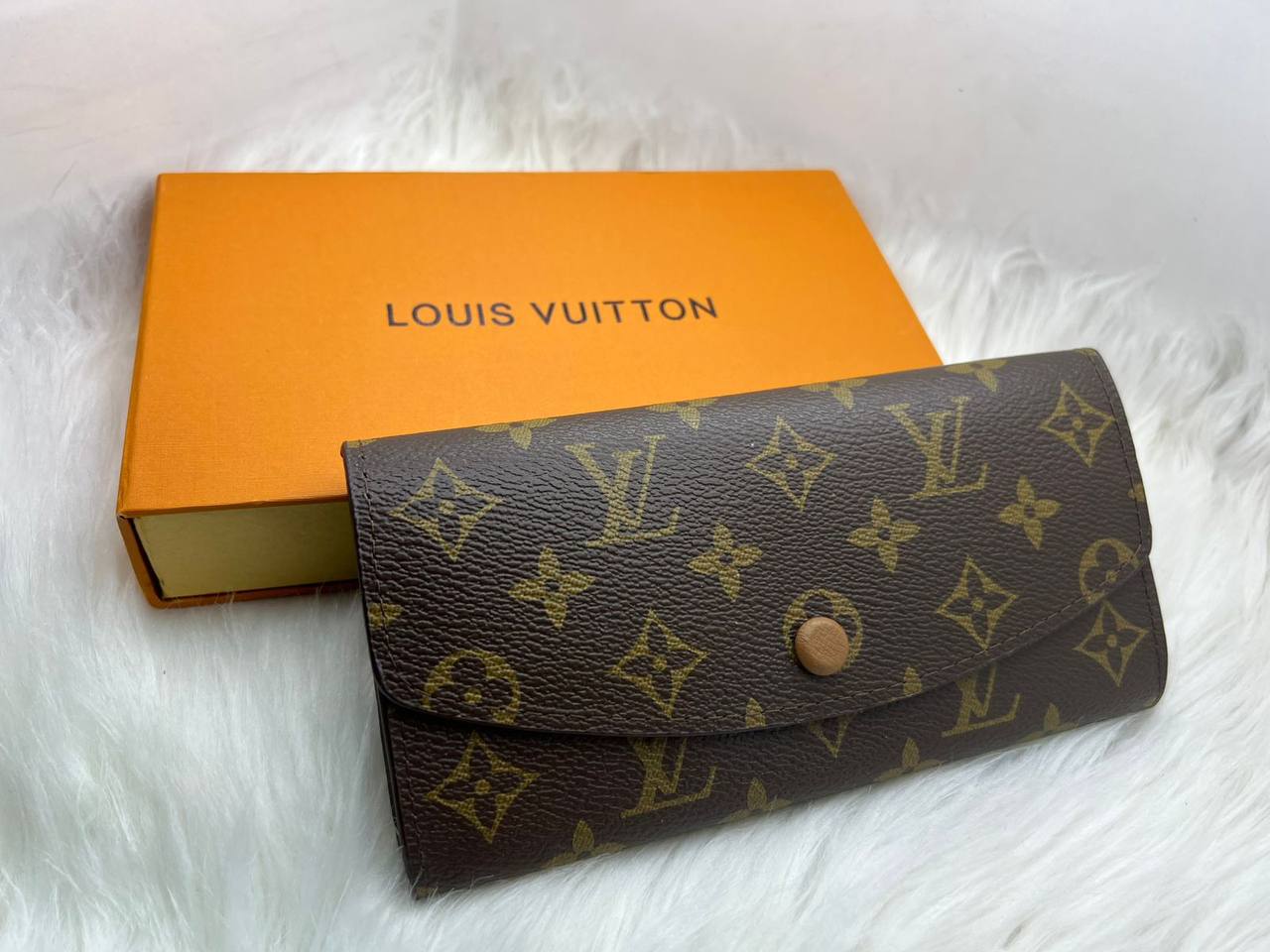 LV Wallets
45 dhs✅

Zain182
♥️♥️♥️