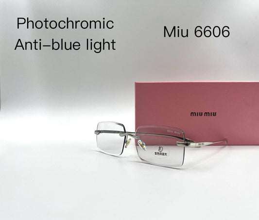 Miu Miu
Sunglasses 🕶️ 
good quality 💯
With master box 🗃️ 
50 dhs✅

Zain273
♥️♥️♥️