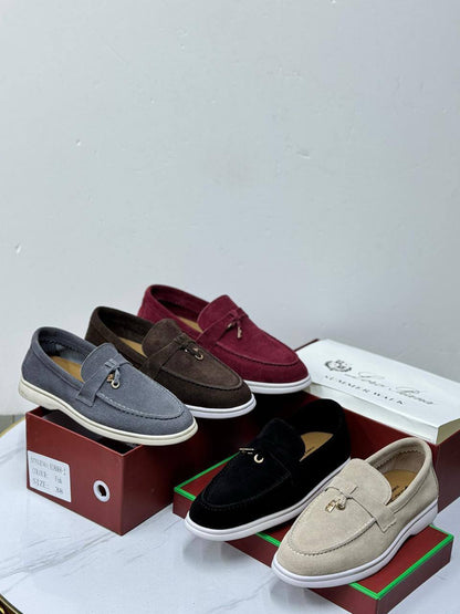 Loro Piana 
𝐇𝐢𝐠𝐡 𝐪𝐮𝐚𝐥𝐢𝐭𝐲 💯 
130 dhs✅

Zain86
♥️♥️♥️