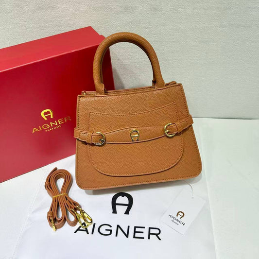 Aigner
100 dhs💓

High-quality 

in box🎁🎁🎁

Zain35
♥️♥️♥️