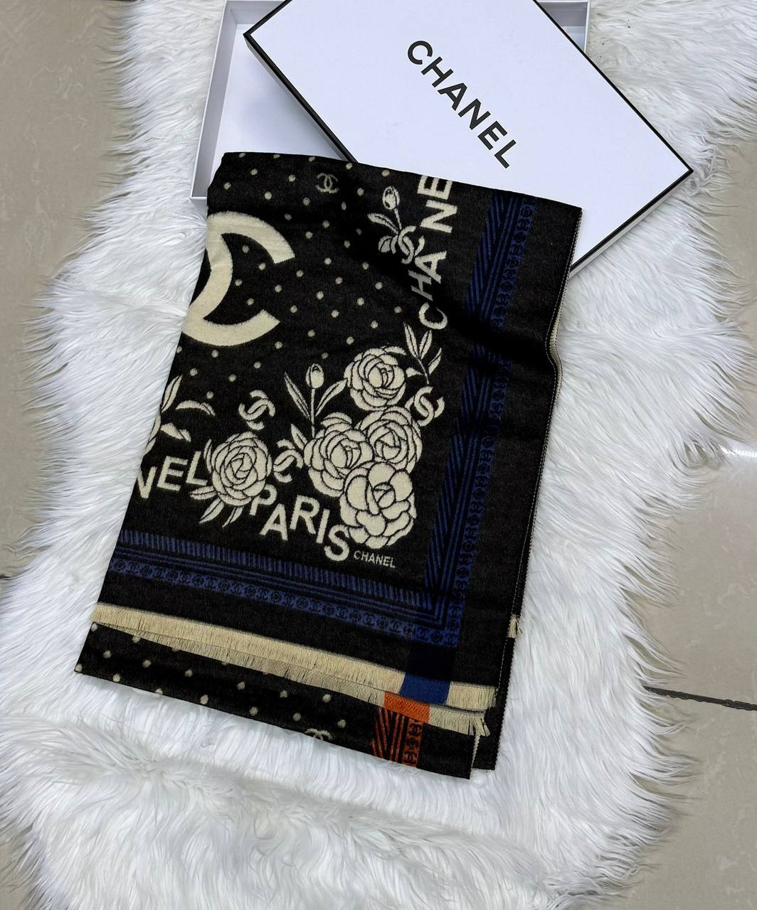 Winter scarf 
45 dhs🪙💚

Zain93