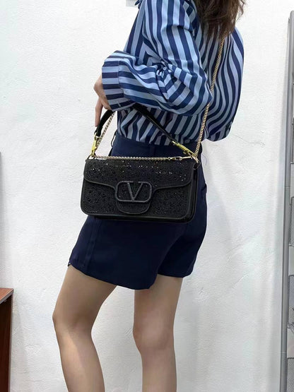 Valentino
For Price 👇 WTSP Text Zain 0568585901

Zain157
♥️♥️♥️