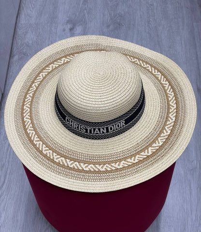 NEW BEACH HATS
230 dhs🇦🇪🇦🇪

Zain328
♥️♥️♥️