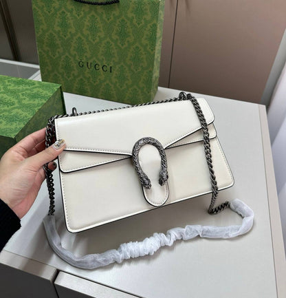 GUCCI 

HIGH QUALITY RESTOCK 

WITH BOX 
🎁🎁🎁

120 dhs🪙💕

Zain39
♥️♥️♥️