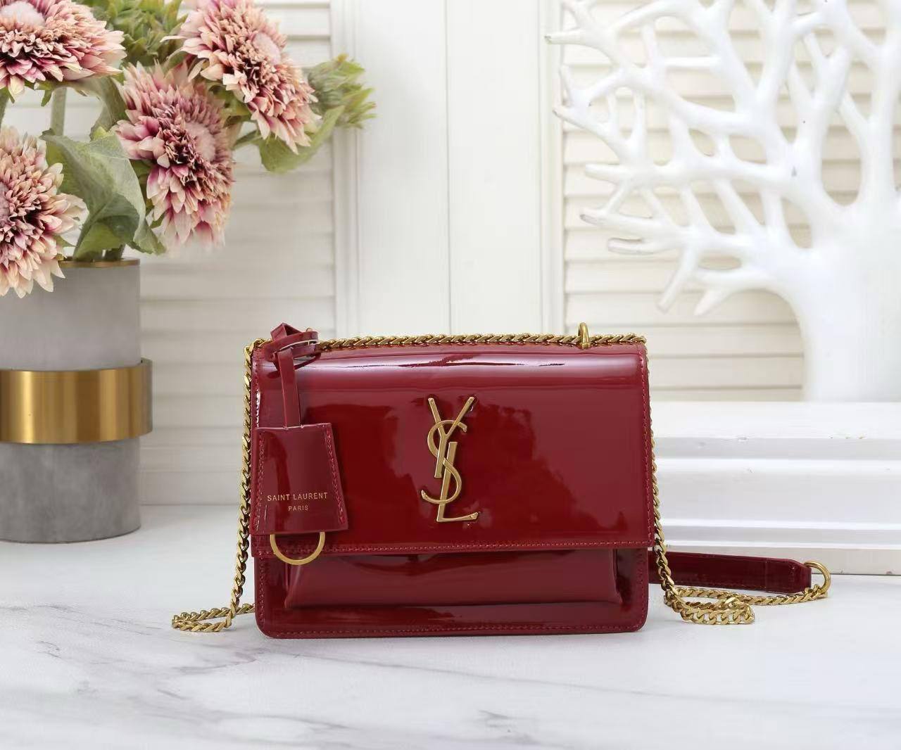 YSL NEW CAME GOOD QUALITY WITH BOX 
110 dhs🇦🇪🇦🇪

Zain295
♥️♥️♥️