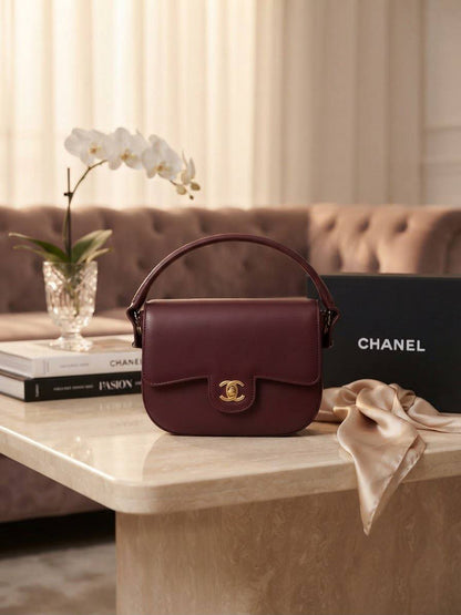 Chanel ᴍɪɴɪ ғʟᴀᴘ ʙᴀɢ
ɢᴏʟᴅʜᴀʀᴅᴡᴀʀᴇ ᴄʀᴏssʙᴏᴅʏ ʙᴀɢ
ᴡɪᴛʜ ʙᴏx
ʟᴇᴀᴛʜᴇʀ
sɪᴢᴇ:20ᴄᴍ
110 dhs🇦🇪🇦🇪


Zain56
♥️♥️♥️