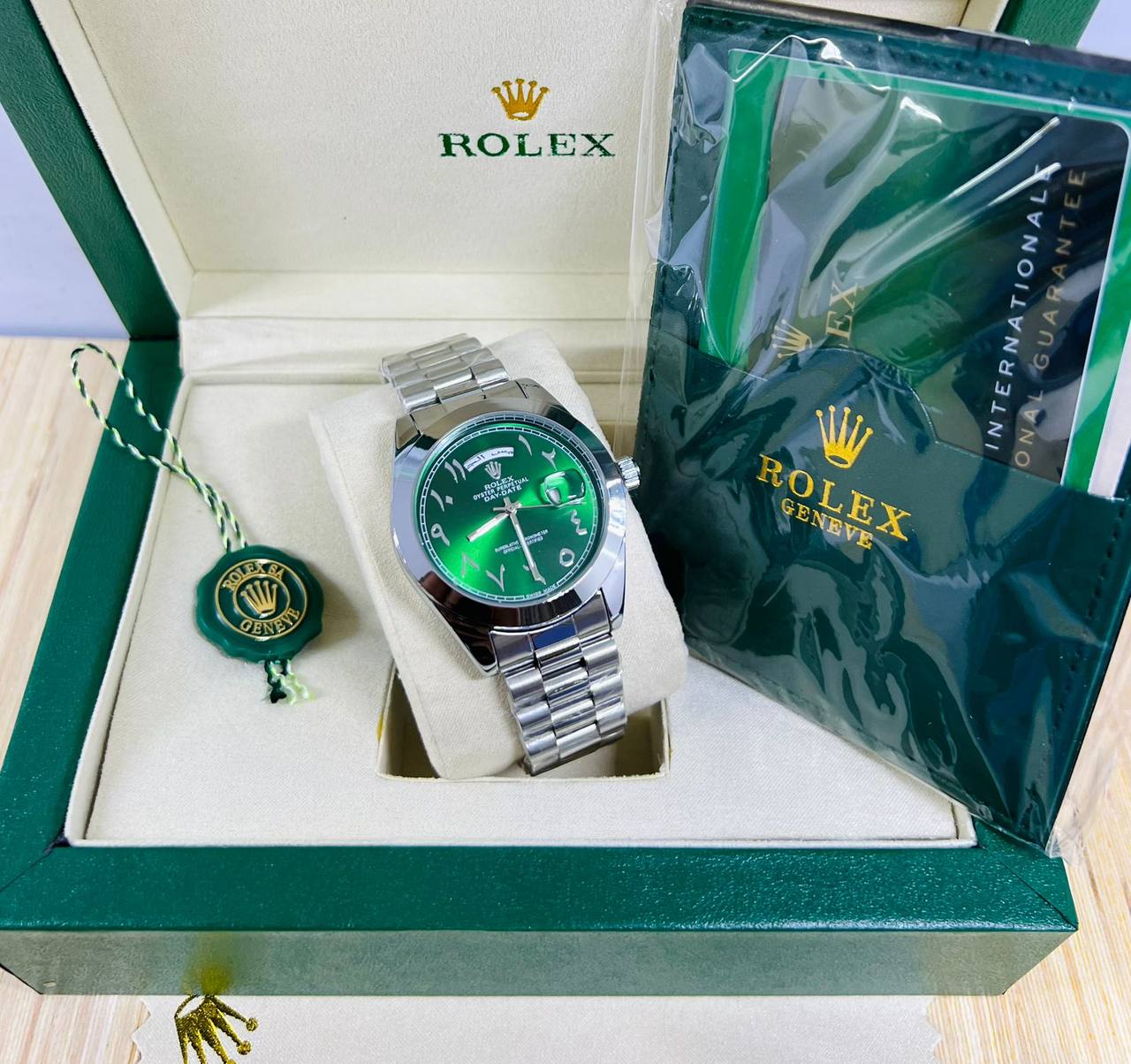 Omega - Rolex - Bvlagri
70 dhs🪙💕

Zain37
♥️♥️♥️