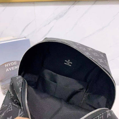 LV
 BACKPACK 
COPY ONE 
180 dhs✅

Zain39
♥️♥️♥️