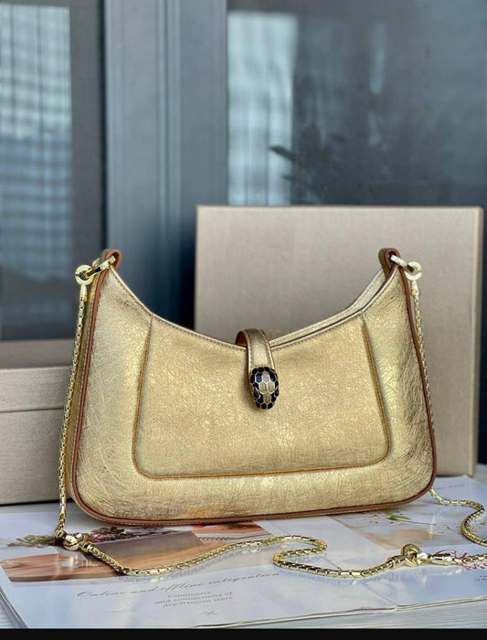 BVLGARI ✨💕✨
New collection ✨✨✨
SuperMaster Quality 🔥🔥
Available Now ❤️❤️❤️
For Price 👇 WTSP Text Zain 0568585901

Zain252
♥️♥️♥️