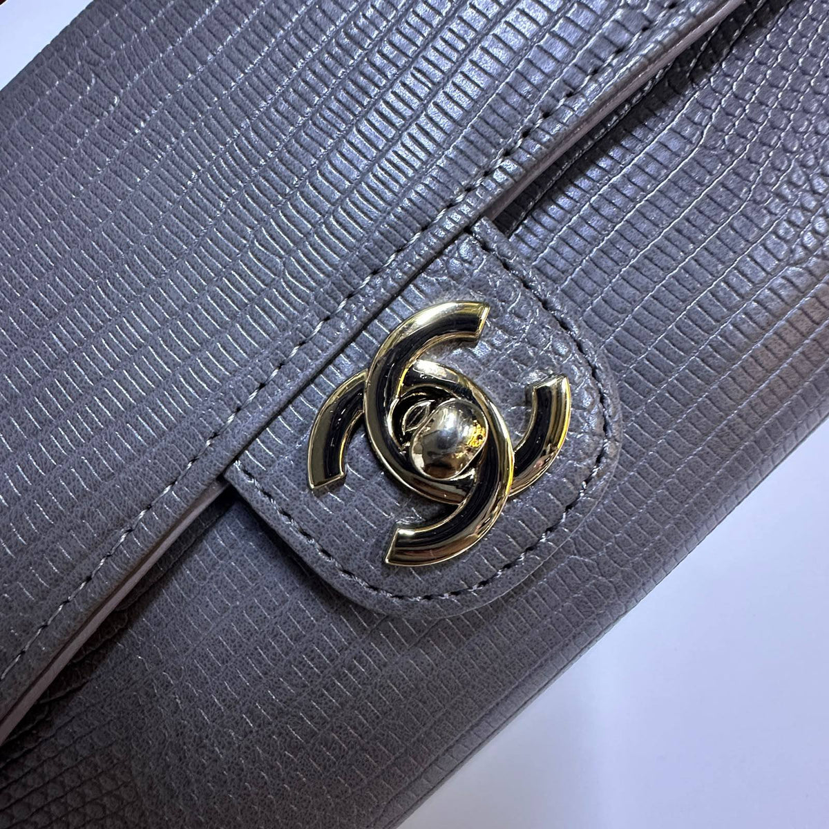CHANEL 

NEW CAME 

GOOD QUALITY 

105 dhs🇦🇪🇦🇪

Size :25cm

Zain39
Zain295
Zain17
♥️♥️♥️