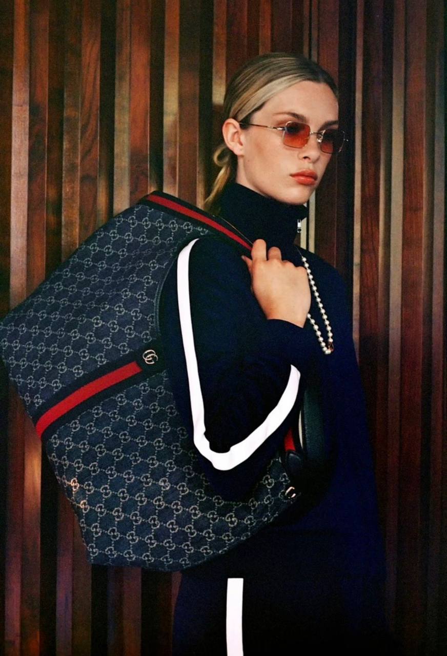 Gucci
105 dhs💓
size：big
Good quality

Zain35
♥️♥️♥️
