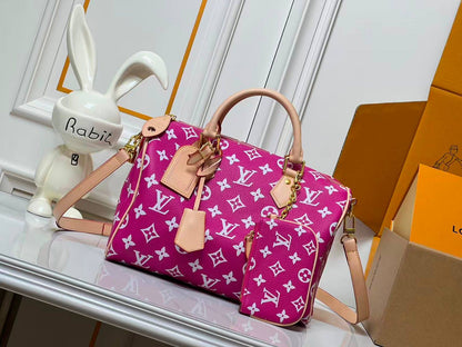 LV  COPY  1

SIZE 30CM     
265 dhs🇦🇪🇦🇪

Zain244
♥️♥️♥️