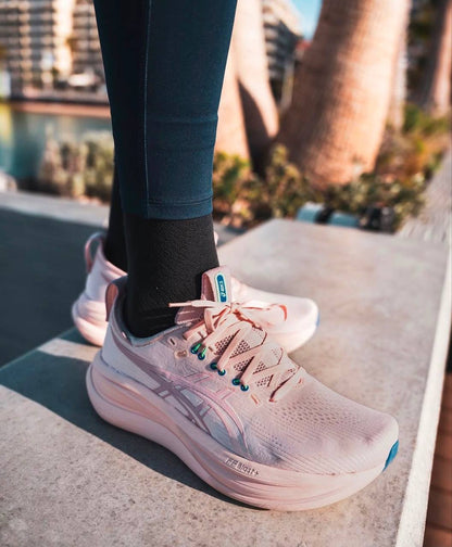 ASICS Gel-Nimbus 28 
（Cold Moss Illuminate Green）
（Pearl Pink Morganite）
（Black Graphite Grey） 
Size 36-45 ，
240 dhs✅

Zain18
♥️♥️♥️