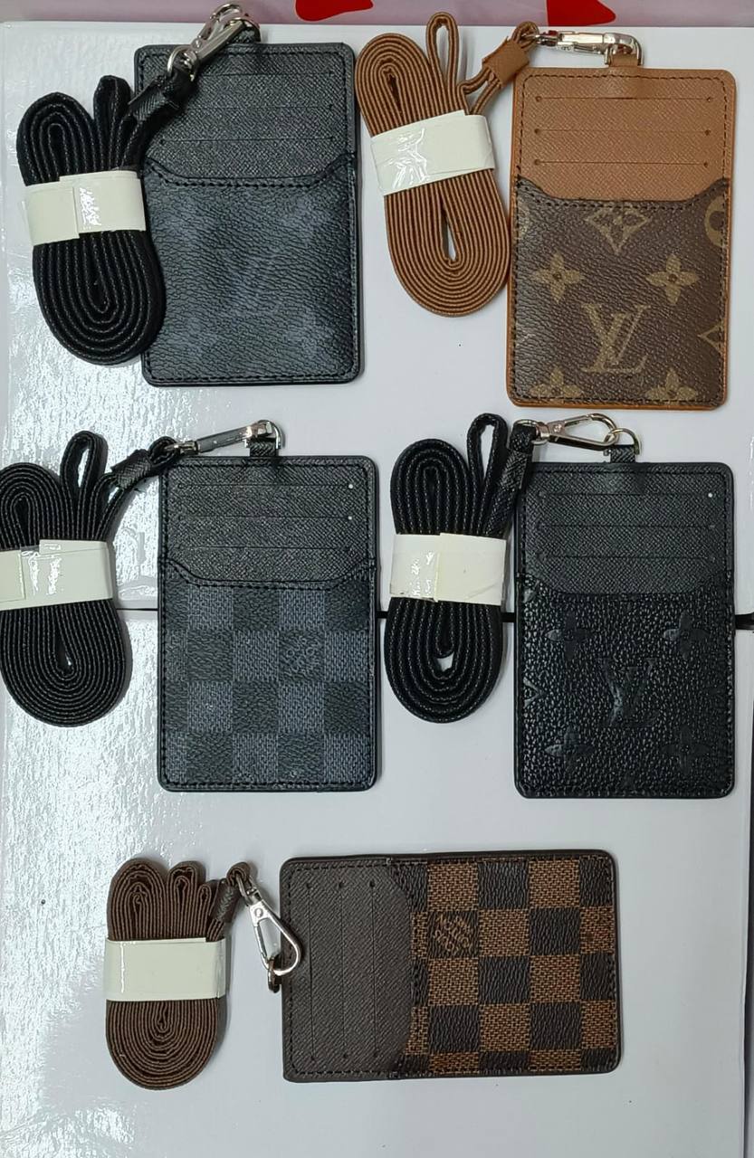 AVAILABLE 

CARDHOLDER 

WITH BOX 
30 dhs🇦🇪🇦🇪

Zain169
♥️♥️♥️