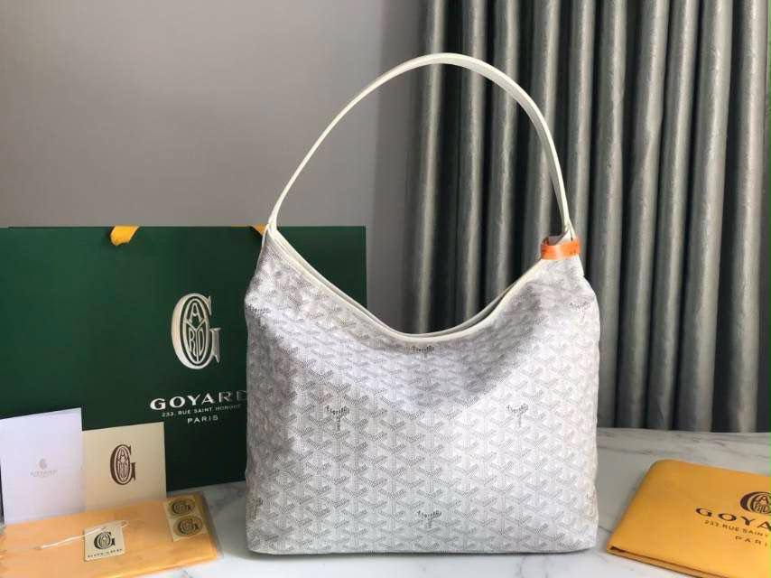 GOYARD 

NEW CAME 
HIGH QUALITY 
110 dhs🇦🇪🇦🇪

SIZE: 33cm

Zain39
Zain295
♥️♥️♥️