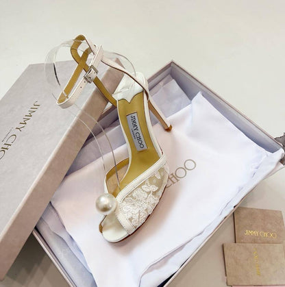 JIMMY CHOO 
280 dhs✅
*SIZE  36   TO   41*

Zain224
♥️♥️♥️