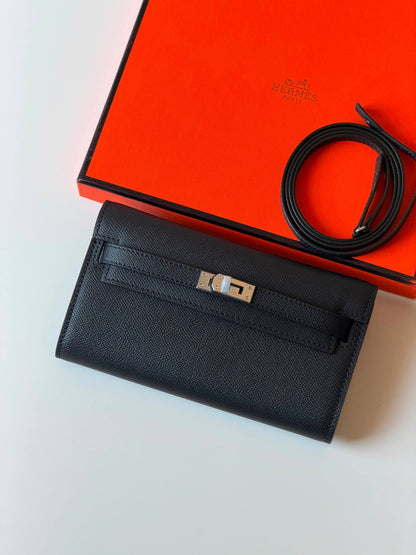 Hermes 20cm💥Master quality ✅with box 📦 
340 dhs✅

Zain52
♥️♥️♥️