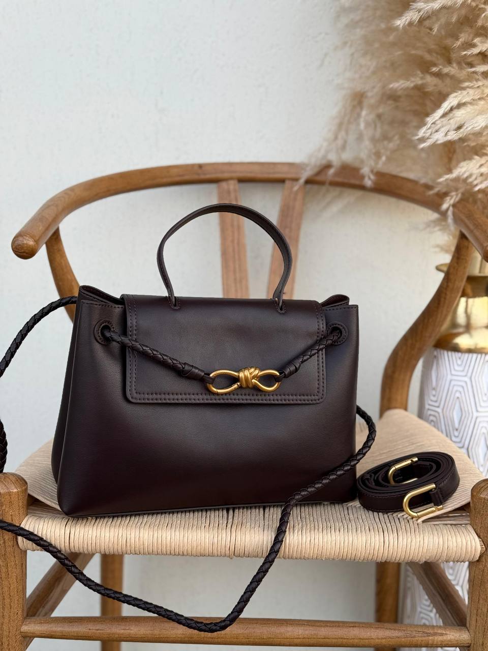 BOTTEGA VENETA
30cm
370 dhs🪙💕
36cm
390 dhs🪙💕
Top quality

Zain167
♥️♥️♥️