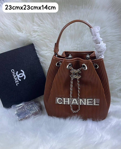 Chanel
100 dhs✅ 

Zain72
♥️♥️♥️