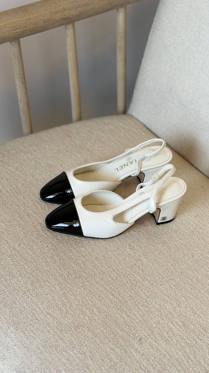 CHANEL

QUALITY: SUPER MASTER 

SIZE:36TO 42
430 dhs🇦🇪🇦🇪

Zain319
♥️♥️♥️