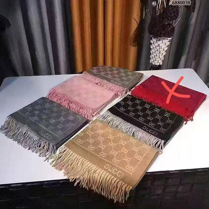 Scarf
Winter scarf cashmiri 
good quality
45 dhs❣️

Zain278
♥️♥️♥️