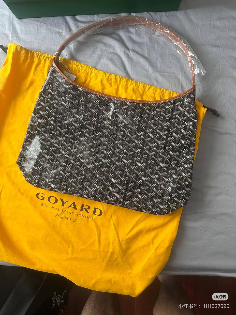 GOYARD
Size   42cm
90 dhs🪙💚
+paper bag

Zain04
♥️♥️♥️