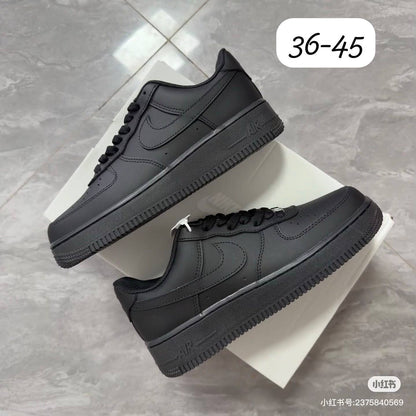 NIKE
Good quality 
90 dhs✅

Zain138
♥️♥️♥️
