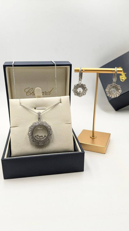 Chopard
*Master Quality* 
*Necklace & Earrings*
230 dhs💛 with Normal Box 🎁
260 dhs💛 with Master Box 🎁

Zain210
♥️♥️♥️