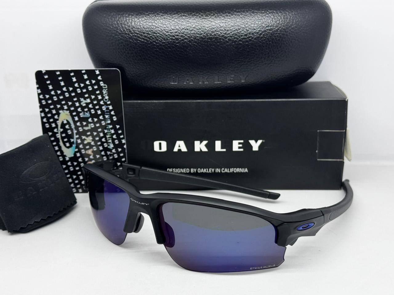 Oakley
Oakley Master quality 
130 dhs✅

Zain126
♥️♥️♥️