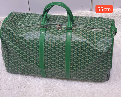 Travel bag 
55cm 
good quality 
120 dhs🇦🇪🇦🇪

Zain168
♥️♥️♥️