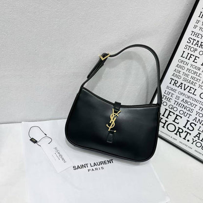 YSL
Best quality WITH BOX
95 dhs🇦🇪🇦🇪
size 25CM

Zain290
♥️♥️♥️