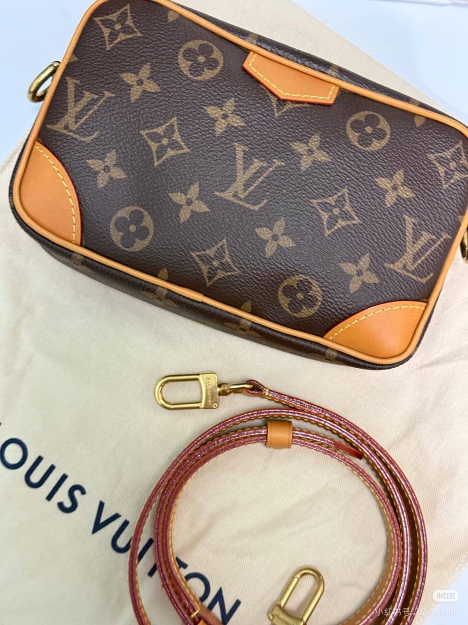 LV
Master
230 dhs❤️

Zain10
♥️♥️♥️
