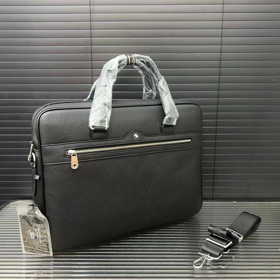 Montblanc Laptop 
bag master quality 

320  DHS

leather

Zain39
♥️♥️♥️