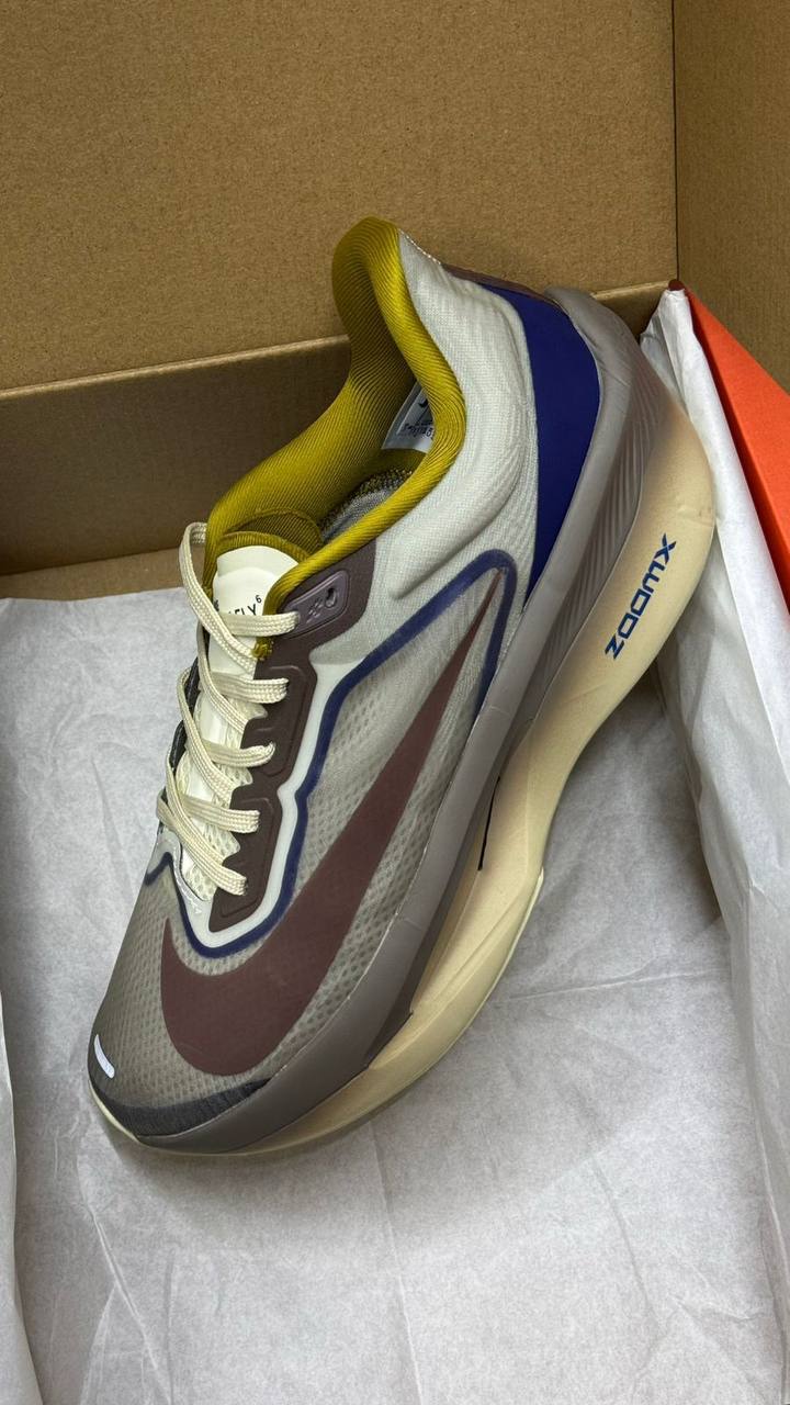 ZoomX
Size 40-45⚡️
150 dhs🪙🌨️

Zain183
♥️♥️♥️