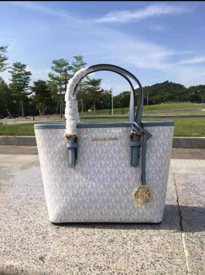 MK
85 dhs❣️ 
high quality

Zain26
♥️♥️♥️