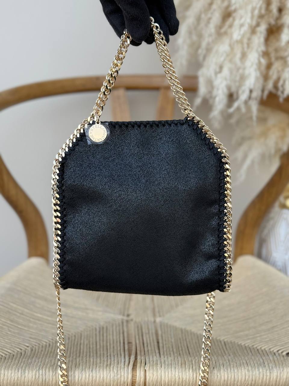 STELLA McCARTENY
18cm
330 dhs✅
Top quality

Zain167
♥️♥️♥️