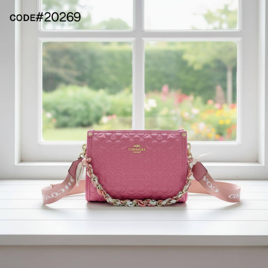 Coach ᴄʀᴏssʙᴀɢ
ᴡɪᴛʜ ᴄʜᴀɪɴ ʙᴇʟᴛ ᴛᴡɪʟʟʏ
sɪᴢᴇ : 24 cm

60 dhs🪙💚

Zain31
♥️♥️♥️