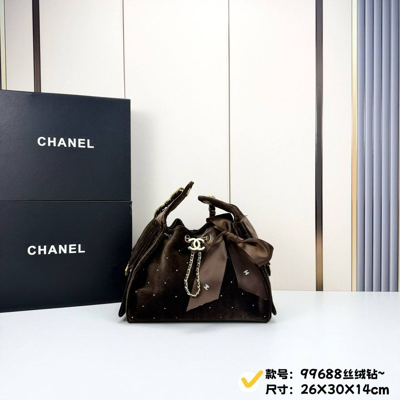 Chanel
Master+++
320 dhs💚

Zain153
♥️♥️♥️