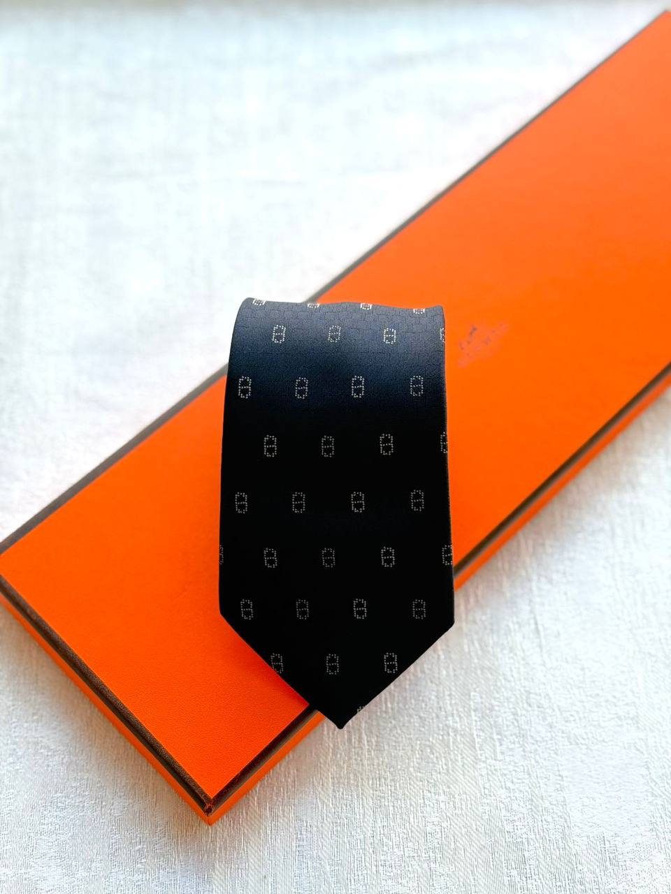 HERMES - LV
*TIE*
*Master quality*
*New collection*
180 dhs✅

Zain179
♥️♥️♥️