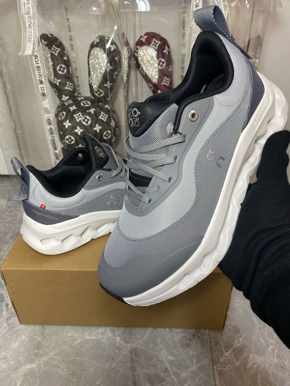 LOEWE + ON Cloudtilt 2.0 Grey 
40-45 AVAILABLE 🤩
210 dhs❣️

Zain242
♥️♥️♥️
