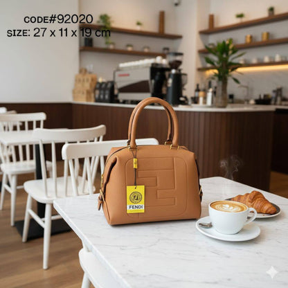 FENDI ғғ ᴄᴜʙᴇ ʙᴀɢ
ᴍᴀᴛᴛᴇ ʟᴇᴀᴛʜᴇʀ ᴍᴀᴛᴇʀɪᴀʟ
ᴄᴀɴᴠᴀs ᴍᴀᴛᴇʀɪᴀʟ
ɢᴏʟᴅ ʜᴀʀᴅᴡᴀʀᴇ
ᴡɪᴛʜ ʟᴏɴɢ sᴛʀᴀᴘ
sɪᴢᴇ : 27 cm

80 dhs✅

Zain31
♥️♥️♥️