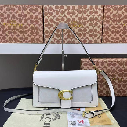 Coach
good Quality 
With box 
🎁🎁🎁

90 dhs✅

Zain117
♥️♥️♥️