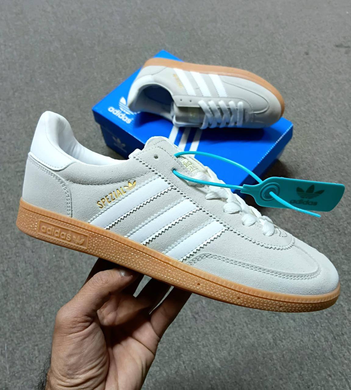 Adidas
Size 36-44
85 dhs🌺

Zain17
♥️♥️♥️
