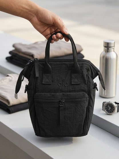 NEW CAME 
GOOD QUALITY 👌 

ALO
CONVERTIBLE
 BUCKET BAG🥰 
60 dhs🇦🇪🇦🇪

Zain40
♥️♥️♥️