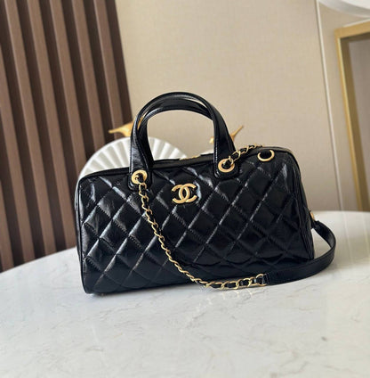 CHANEL
 GOOD QUALITY 
100 dhs✅

Zain39
♥️♥️♥️