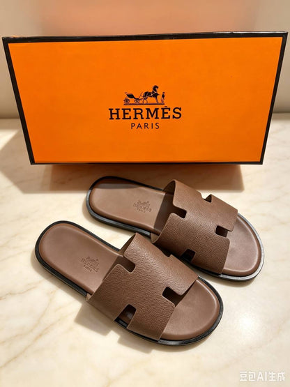 Hermes
90 dhs🇦🇪🇦🇪
sizes 40-45

Zain161
♥️♥️♥️